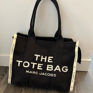 MARC JACOBS THE TOTE BAG LARGE JACQUARD PRINT